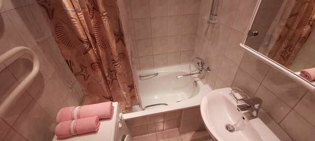 Апартаменты Уютная квартира рядом с центром Минска Минск-13